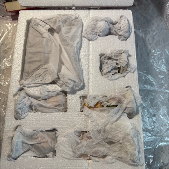 Hallmark Peanuts Gallery Nativity Collection 11 Piece Handcrafted Set - Not Used - Picture 9 of 14